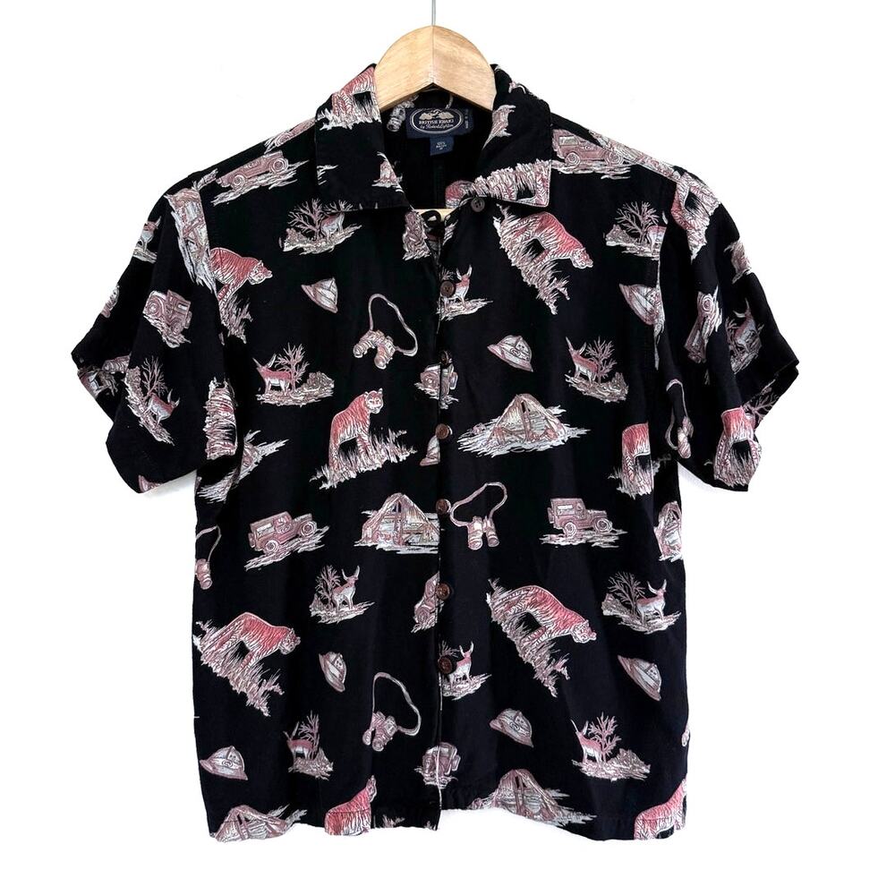 BRITISH KHAKI vintage black 100% rayon safari print short sleeve top shirt